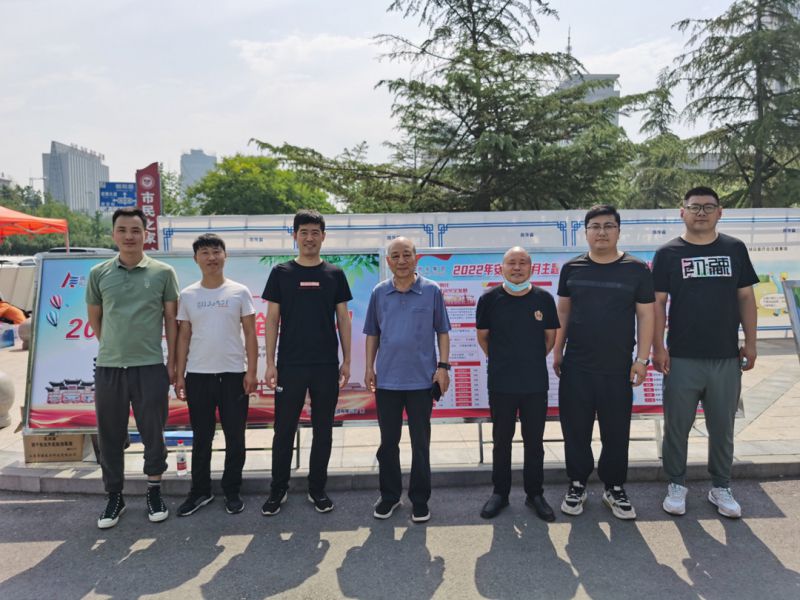 遵守安全生產(chǎn)法 當好第一責任人|集團公司積極參加安陽市“安全宣傳咨詢?nèi)铡被顒樱?>
                                                                    </div>
                                <div   id=